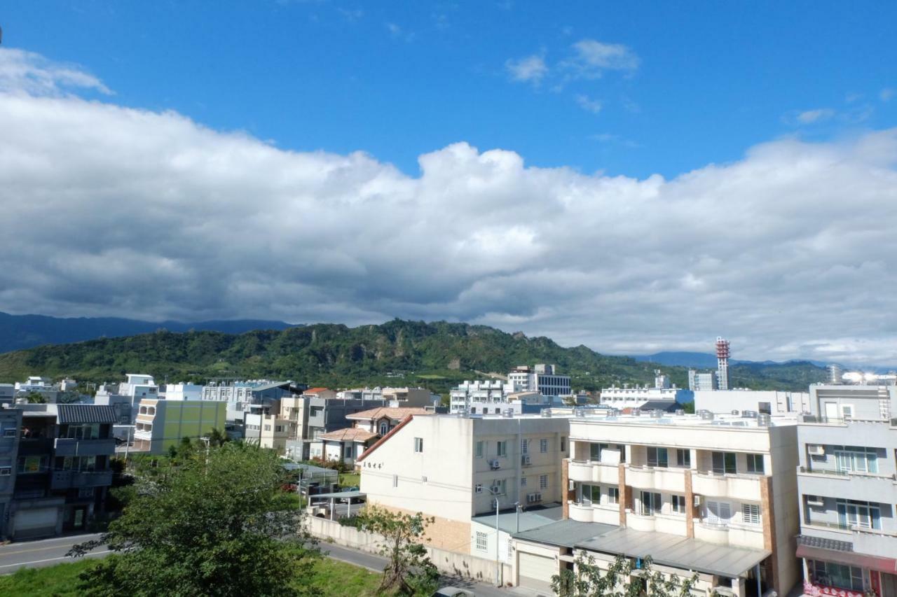 Lof/It Bed & Breakfast Taitung Exterior photo